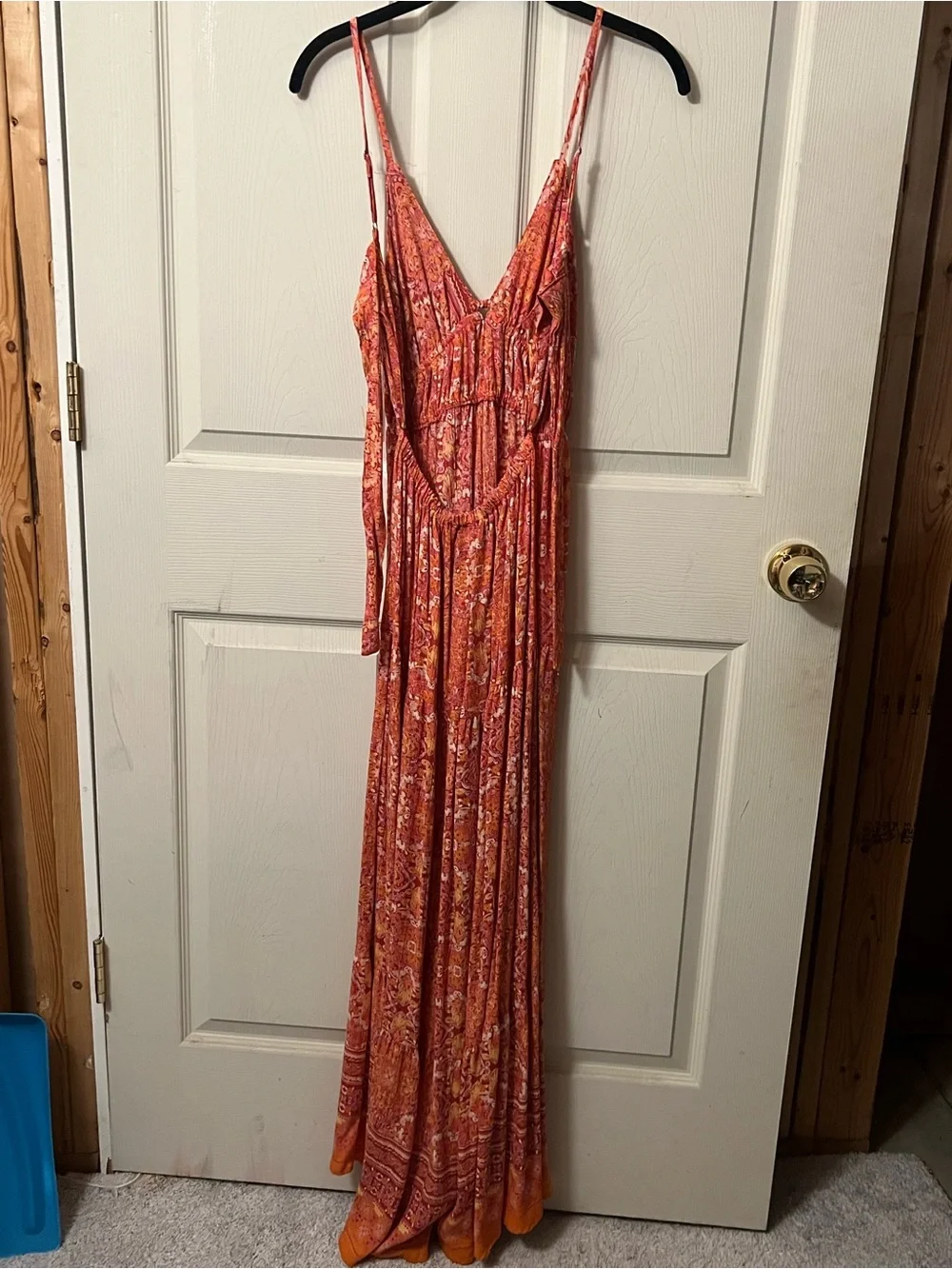 Orange bohemian maxi dress with adjustable straps and open back - Picture 2 of 3
